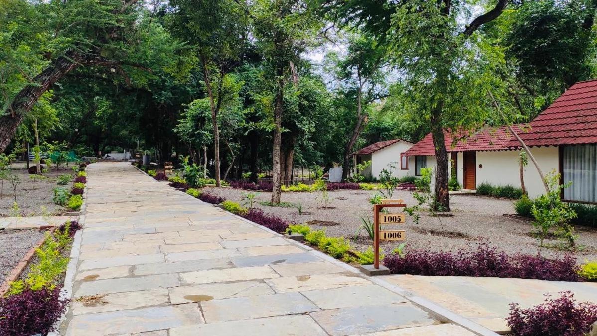 Aranya Vilas - A Nature Resort Udaipur Dış mekan fotoğraf